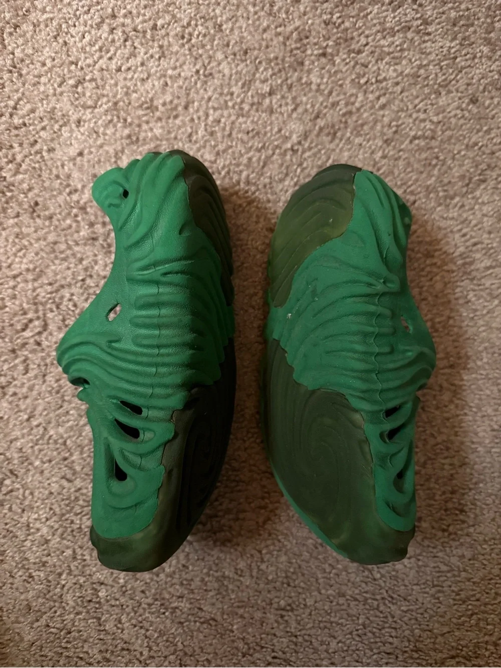 Kids Crocs Green size 11c